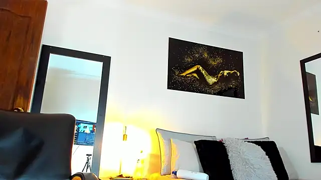 Snapshot of KimberlyBanks2 chatting on November 30, 2025, 1:12 pm KimberlyBanks2 online show from November 30, 2025, 1:12 pm