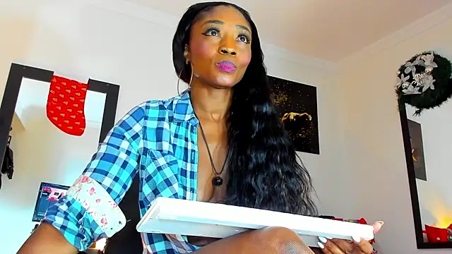 Snapshot of KimberlyBanks2 chatting on December 3, 2025, 1:10 pm KimberlyBanks2 online show from December 3, 2025, 1:10 pm