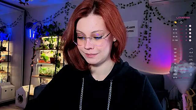 Snapshot of Your_Corvus chatting on November 11, 2025, 8:42 am Your Corvus online show from November 11, 2025, 8:42 am