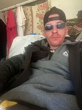 Snapshot of CityBoy75211 chatting on December 20, 2025, 7:28 pm CityBoy75211 online show from December 20, 2025, 7:28 pm