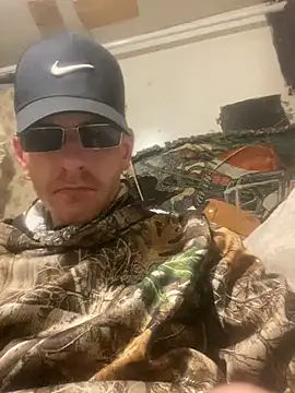 Snapshot of CityBoy75211 chatting on December 21, 2025, 9:33 am CityBoy75211 online show from December 21, 2025, 9:33 am