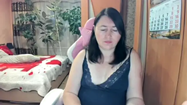 Snapshot of Tatyana51 chatting on November 9, 2025, 9:46 am Tatyana51 online show from November 9, 2025, 9:46 am