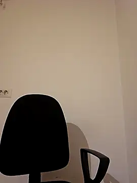 Selenna emma online show from November 22, 2025, 8:08 pm