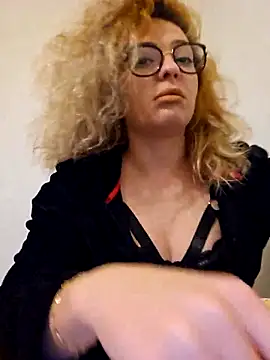 Selenna emma online show from November 12, 2025, 2:54 pm