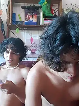 Snapshot of pedrodavid_ chatting on March 2, 2026, 8:05 pm pedrodavid online show from March 2, 2026, 8:05 pm