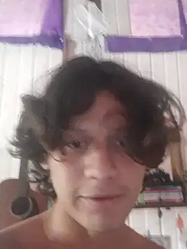 Snapshot of pedrodavid_ chatting on January 17, 2026, 8:34 pm pedrodavid online show from January 17, 2026, 8:34 pm