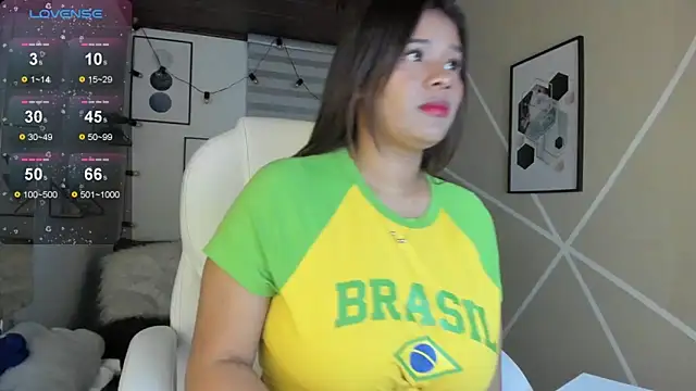 Enma  clark online show from February 20, 2026, 6:26 am