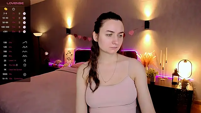 annacooleman online show from December 3, 2025, 2:12 am