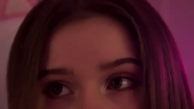 Snapshot of DianaVert chatting on February 24, 2025, 9:30 pm DianaVert online show from February 24, 2025, 9:30 pm