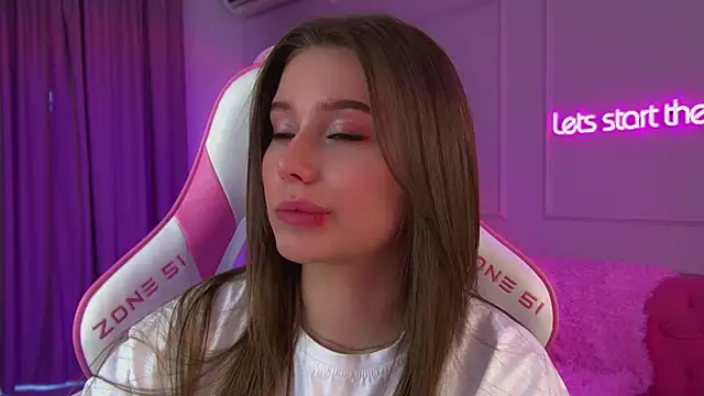 Snapshot of DianaVert chatting on March 4, 2026, 6:10 am DianaVert online show from March 4, 2026, 6:10 am