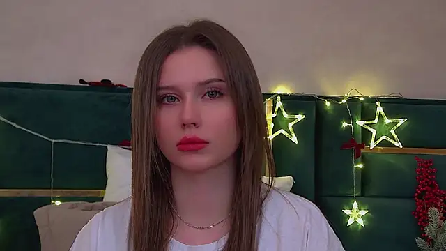 Snapshot of DianaVert chatting on December 16, 2025, 3:16 pm DianaVert online show from December 16, 2025, 3:16 pm