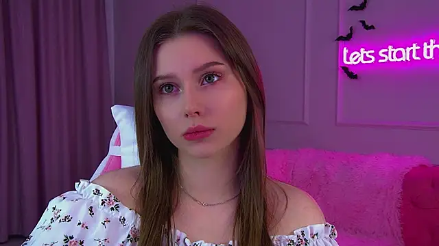 Snapshot of DianaVert chatting on October 26, 2025, 6:19 pm DianaVert online show from October 26, 2025, 6:19 pm