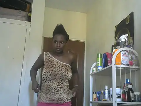 Snapshot of queen-goddess chatting on November 8, 2025, 2:20 pm queen-goddess online show from November 8, 2025, 2:20 pm