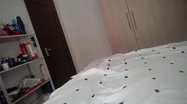 Snapshot of queen-goddess chatting on February 24, 2025, 6:27 am queen-goddess online show from February 24, 2025, 6:27 am