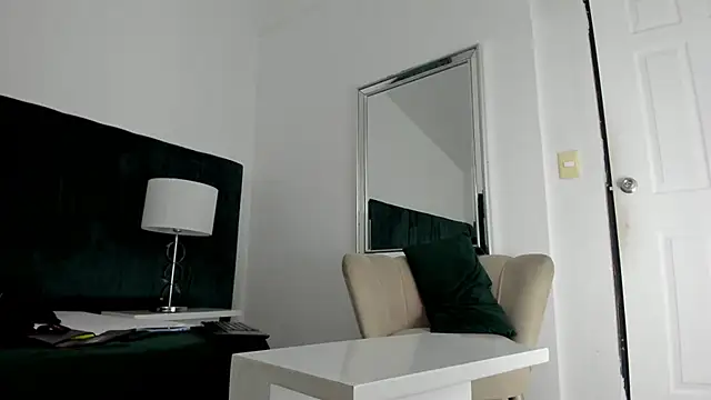 Snapshot of Lady_Godss chatting on January 12, 2025, 1:32 am Lady Godss online show from January 12, 2025, 1:32 am