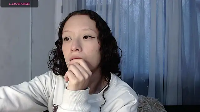 Snapshot of abbycutecs chatting on November 17, 2025, 2:10 pm abbycutecs online show from November 17, 2025, 2:10 pm