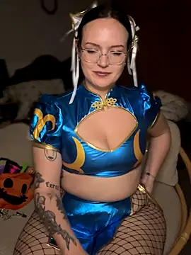 Snapshot of ScottishTension chatting on October 31, 2025, 11:11 pm ScottishTension online show from October 31, 2025, 11:11 pm