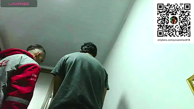 EdwardAkanni online show from October 28, 2025, 9:58 pm