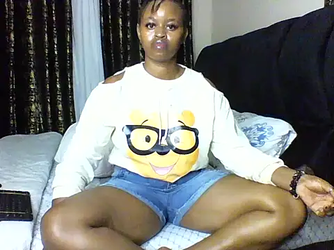 Snapshot of Candii_wet_ chatting on September 22, 2025, 8:04 pm Candii wet  online show from September 22, 2025, 8:04 pm