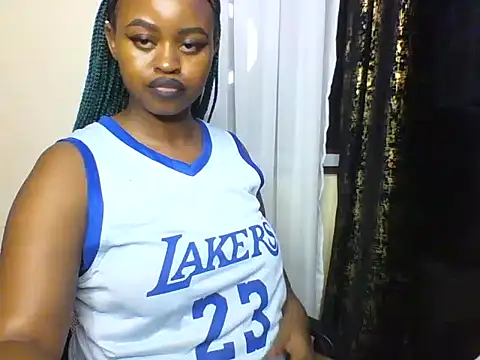 Snapshot of Candii_wet_ chatting on February 6, 2025, 8:56 pm Candii wet  online show from February 6, 2025, 8:56 pm