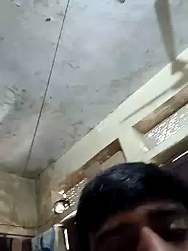 Snapshot of PRIYANHU@xh chatting on March 18, 2026, 5:43 am PRIYANHUxh online show from March 18, 2026, 5:43 am