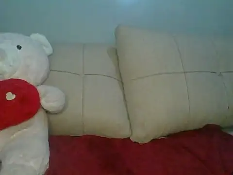 Candykitten online show from April 12, 2026, 8:45 pm