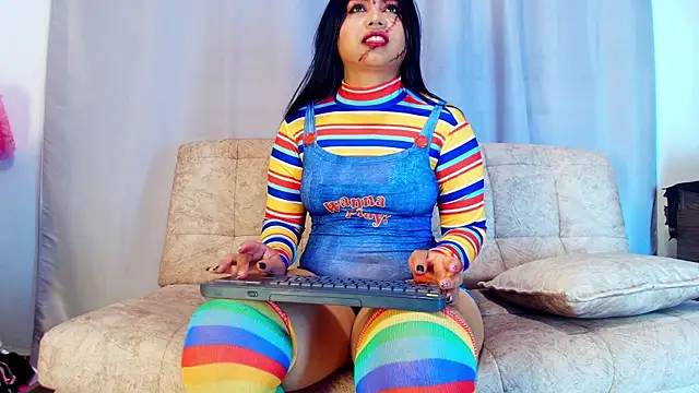 jade brunnette online show from October 31, 2025, 9:00 pm