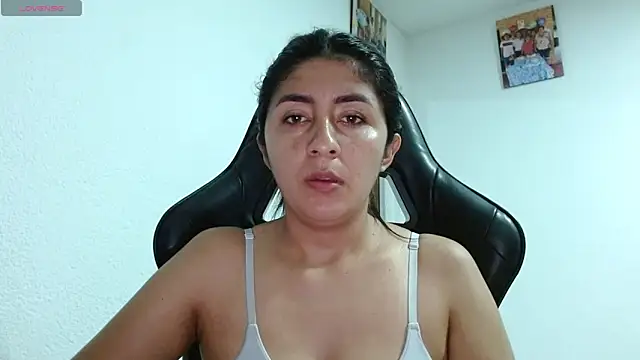 danna peterson1 online show from April 29, 2026, 12:15 am