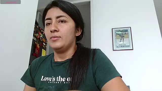 danna peterson1 online show from November 6, 2025, 3:49 pm