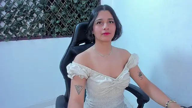 Snapshot of Megan_Whitte chatting on March 20, 2025, 3:02 am Megan Whitte online show from March 20, 2025, 3:02 am