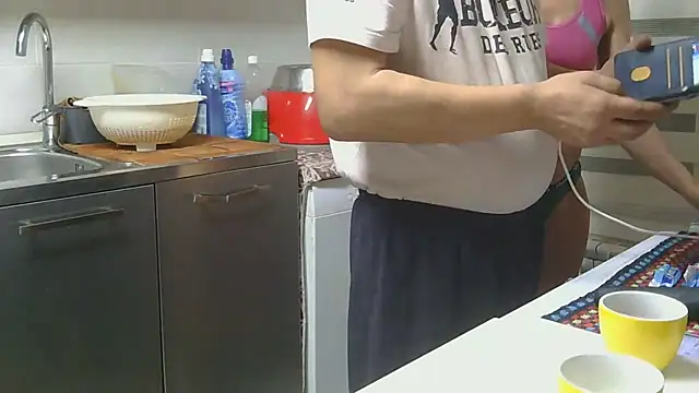 Snapshot of couplemilf2 chatting on February 6, 2026, 10:17 pm couplemilf2 online show from February 6, 2026, 10:17 pm