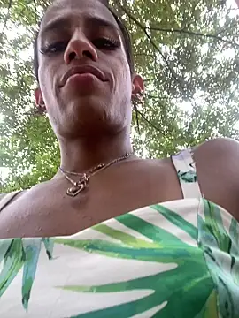 AlexaWarner online show from April 27, 2026, 6:06 pm