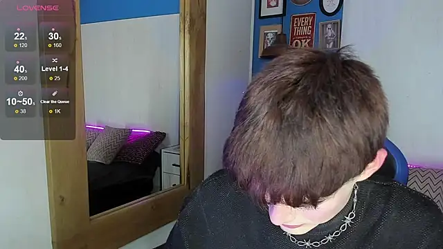 VladHellsing4 online show from March 18, 2025, 1:44 pm