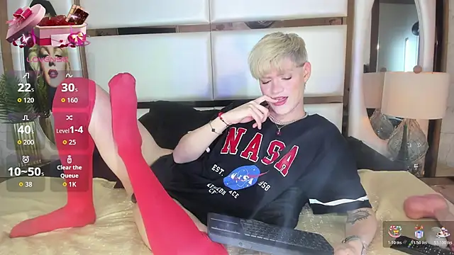 Snapshot of VladHellsing4 chatting on January 8, 2026, 2:45 pm VladHellsing4 online show from January 8, 2026, 2:45 pm