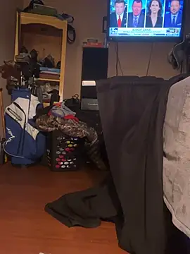 Snapshot of bobby123D chatting on February 13, 2025, 11:58 pm bobby123D online show from February 13, 2025, 11:58 pm