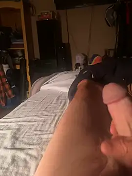 Snapshot of bobby123D chatting on February 15, 2025, 11:25 pm bobby123D online show from February 15, 2025, 11:25 pm