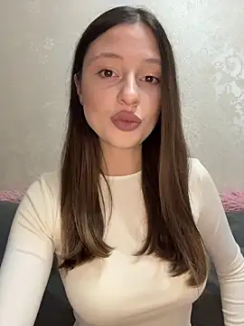 Kimsweet7 online show from December 18, 2025, 6:45 pm