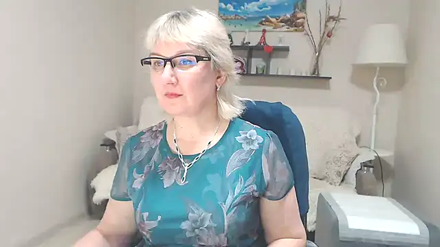 FleurMays online show from February 23, 2025, 11:22 am