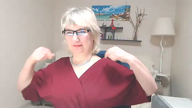 FleurMays online show from March 3, 2025, 4:32 am