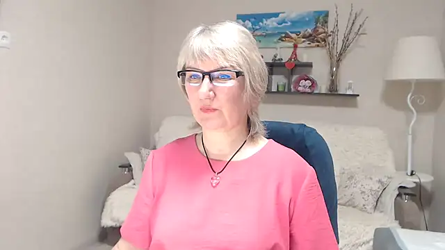 FleurMays online show from February 11, 2026, 4:12 am