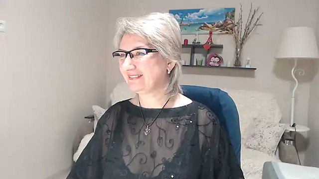 FleurMays online show from January 18, 2026, 5:33 am