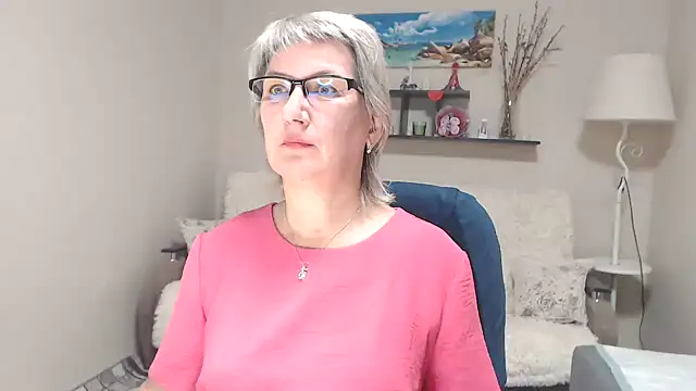 FleurMays online show from October 26, 2025, 9:20 am