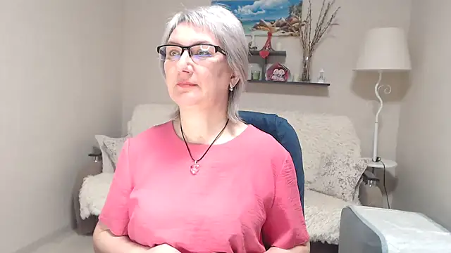 FleurMays online show from February 19, 2026, 5:59 am