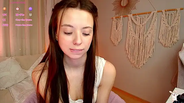 Goldy Grace  online show from April 9, 2026, 4:02 pm