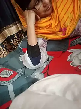 Snapshot of ArishaCouple chatting on December 24, 2024, 9:50 am ArishaCouple online show from December 24, 2024, 9:50 am