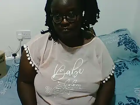 Snapshot of Hotwife8 chatting on April 28, 2026, 2:27 am Hotwife8 online show from April 28, 2026, 2:27 am