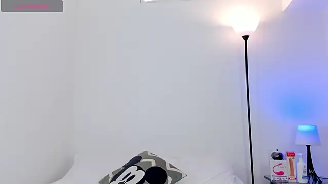 mike tylor01 online show from February 3, 2026, 3:39 pm