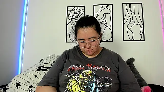 RubyPirsso18 online show from February 9, 2026, 7:23 pm