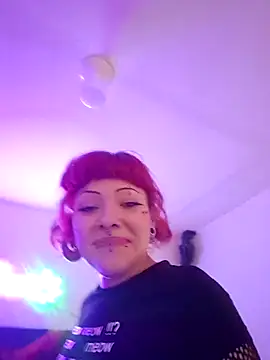 Snapshot of Sarah-Stoner chatting on July 7, 2026, 7:23 am Sarah-Stoner online show from July 7, 2026, 7:23 am