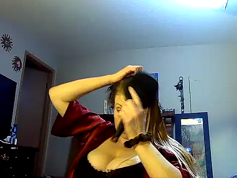 Snapshot of lilyhornyhousewife chatting on January 31, 2025, 2:04 am lilyhornyhousewife online show from January 31, 2025, 2:04 am